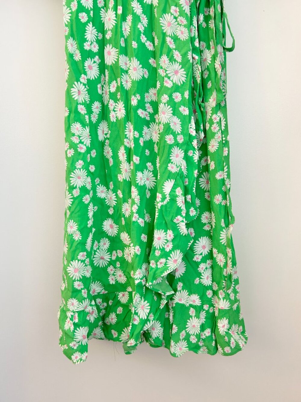 Rixo x Target Green & White Daisy Print Genuine Wrap Ruffle Dress Size 1X NWT - Picture 7 of 9